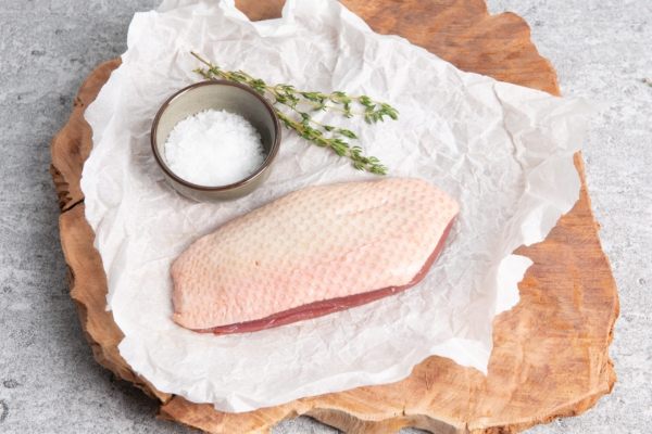 Eendenborst, tam, per stuk, ca. 200 gram