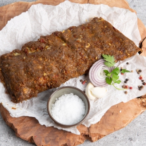 Spareribs, gemarineerd en gegaard, ca. 500 gram